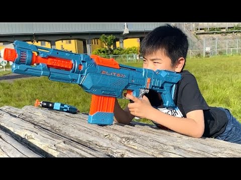 Nerf War ナーフ銃でFortnite風に『きょうだい』で大戦争したよ